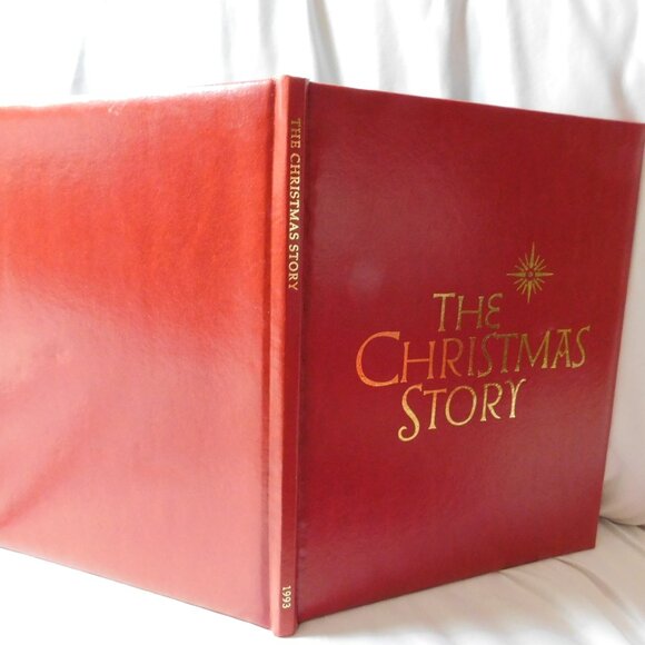 Hallmark The Christmas Story Adapted from the Bible Gospels Book 1993 - Picture 2 of 9